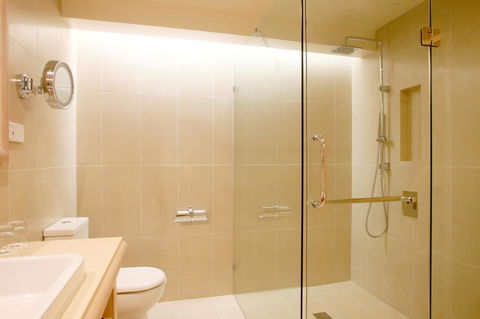 Crowne Plaza Alice Springs Lasseters, An IHG Hotel - Accommodation Melbourne 32