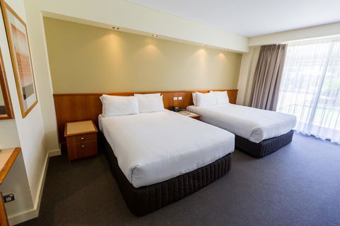 Crowne Plaza Alice Springs Lasseters, An IHG Hotel - Accommodation Melbourne 9