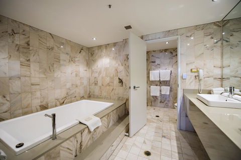 Hilton Darwin - Accommodation Melbourne 35