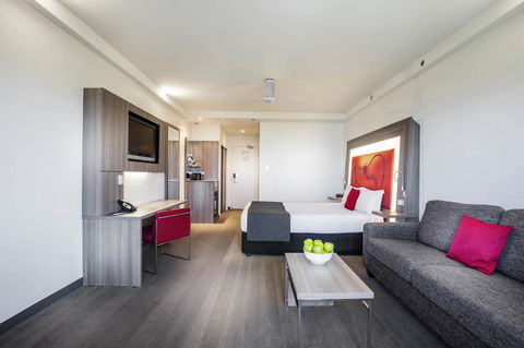 Novotel Darwin CBD - Accommodation Melbourne 9