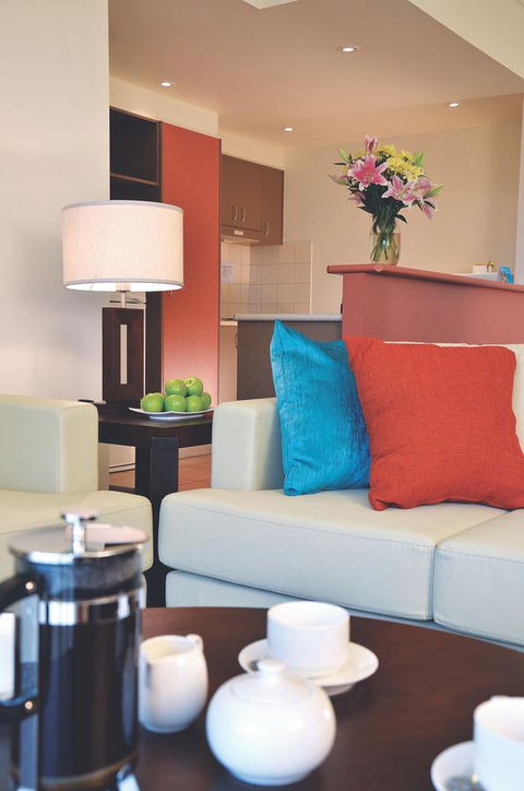 Metro Advance Apartments & Hotel - Accommodation Melbourne 3