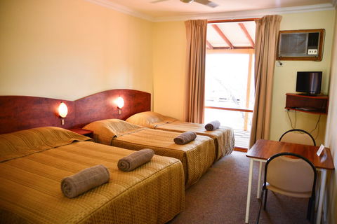 Erldunda Desert Oaks Resort - Accommodation Melbourne 37
