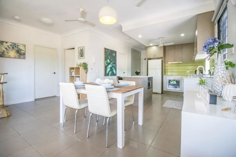 ZEN QUEST - The NOMADS PAD Near Nightcliff Markets & Sunset Foreshore - Accommodation Melbourne 13