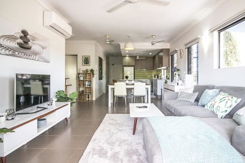 ZEN QUEST - The NOMADS PAD Near Nightcliff Markets & Sunset Foreshore - Accommodation Melbourne 1