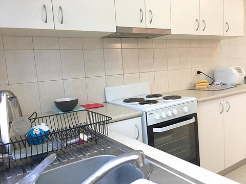 Cozy Room For A Great Stay In Darwin - Excellent Location - Accommodation Melbourne 1