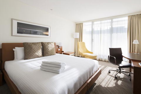 Novotel Canberra - Melbourne 4u 15