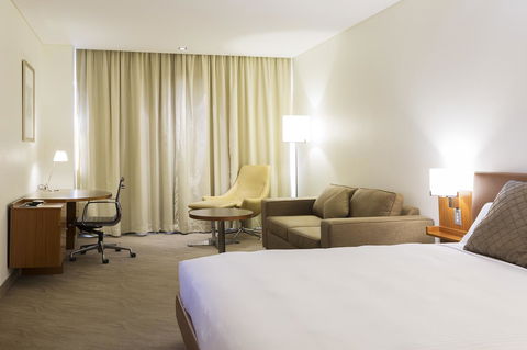 Novotel Canberra - Melbourne 4u 33