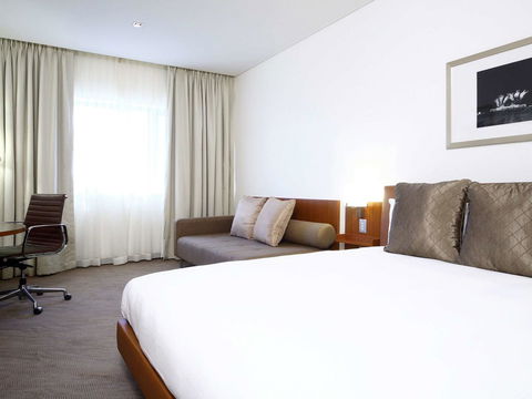 Novotel Canberra - Melbourne 4u 0