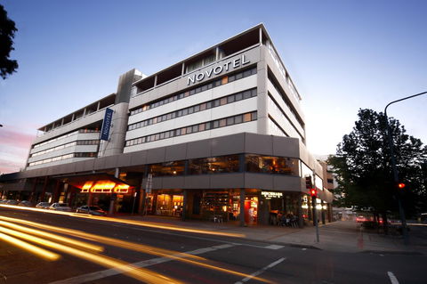 Novotel Canberra - Melbourne 4u 6