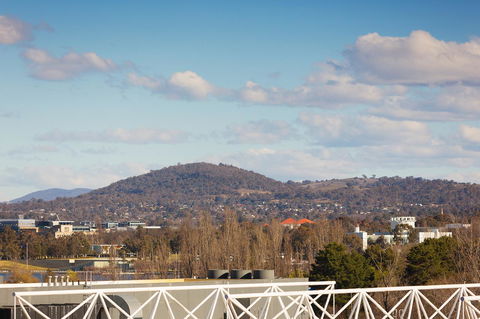 Crowne Plaza Canberra, An IHG Hotel - Accommodation Melbourne 16