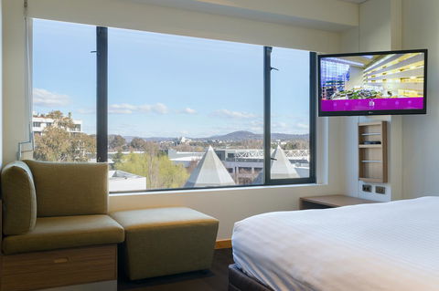 Crowne Plaza Canberra, An IHG Hotel - Accommodation Melbourne 19