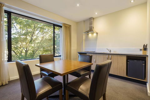 Crowne Plaza Canberra, An IHG Hotel - Accommodation Melbourne 39