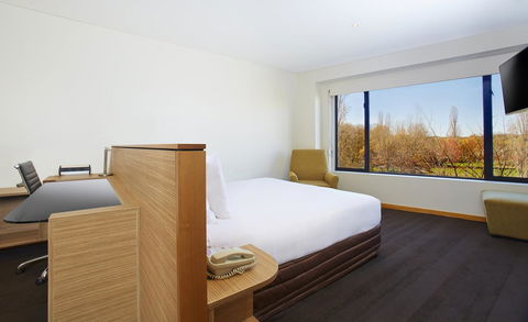 Crowne Plaza Canberra, An IHG Hotel - Accommodation Melbourne 41