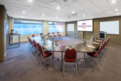 Crowne Plaza Canberra, An IHG Hotel - Accommodation Melbourne 8