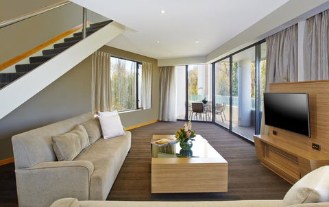 Crowne Plaza Canberra, An IHG Hotel - Accommodation Melbourne 38