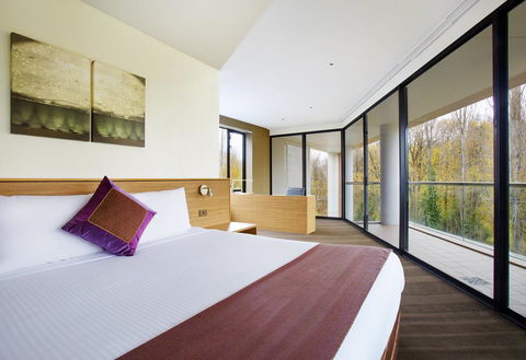 Crowne Plaza Canberra, An IHG Hotel - Accommodation Melbourne 43