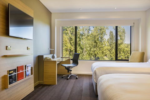Crowne Plaza Canberra, An IHG Hotel - Accommodation Melbourne 22