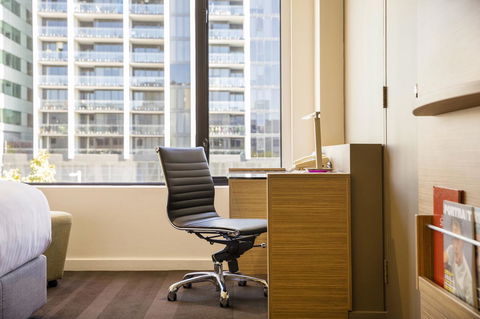 Crowne Plaza Canberra, An IHG Hotel - Accommodation Melbourne 40