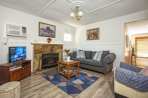 Bonnie Brae Cottage - Accommodation Melbourne 1