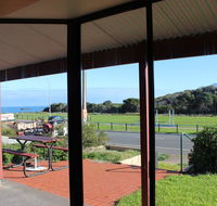 Bott's Beach Retreat - Accommodation Melbourne