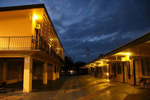 Bourbong St Motel - Accommodation Melbourne 1