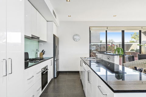 BOUTIQUE STAYS - Catani Gardens - Accommodation Melbourne 3
