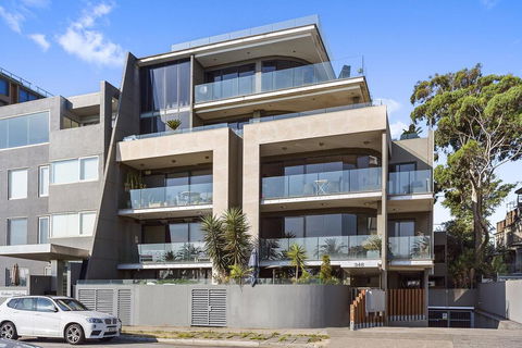 BOUTIQUE STAYS - Catani Gardens - Accommodation Melbourne 0