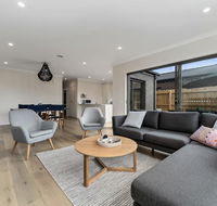 Brand New and Beautiful - Rosebud Holiday Home - Accommodation Melbourne