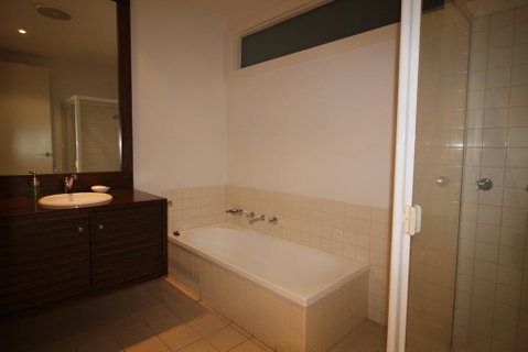 Breakers Holiday House - Accommodation Melbourne 1