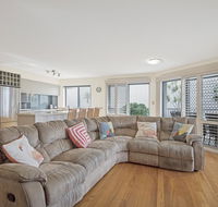 Breakwater Views Apartments - Accommodation Melbourne