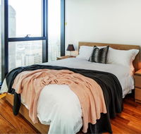 Brisbane Centre with Glorious Views  Pool - Melbourne 4u