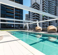 Broadbeach 2 Bedroom FREE WIFI Netflix  Parking - Accommodation Melbourne