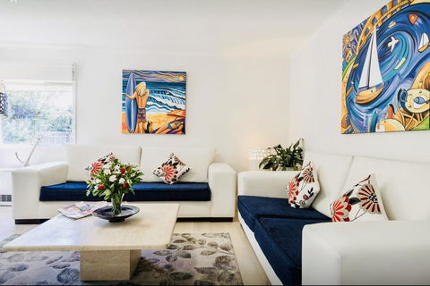 By The Beach - Accommodation Melbourne 2