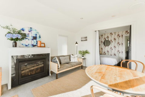 By The Seaside - Accommodation Melbourne 2