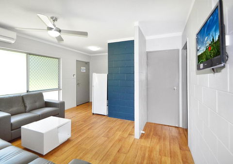 Cairns Adventure Lodge - Includes All Meals Served In The Dining Hall - Accommodation Melbourne 1