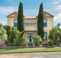 Campbell House - Accommodation Melbourne