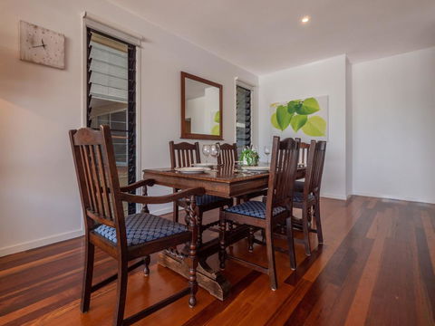 Campbell St, 11 Moffat Beach - Accommodation Melbourne 3