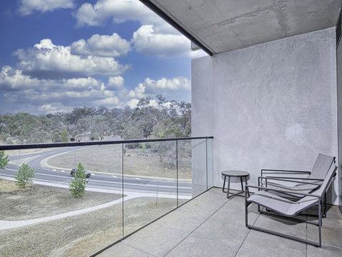 CANBERRA CHIC-hosted By:L'Abode Accommodation - Accommodation Melbourne 1