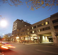 Canberra City YHA - Melbourne 4u