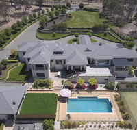 Canberra Luxury Estate - Accommodation Melbourne