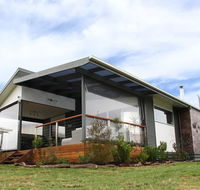 Captain's Cottage - Melbourne 4u