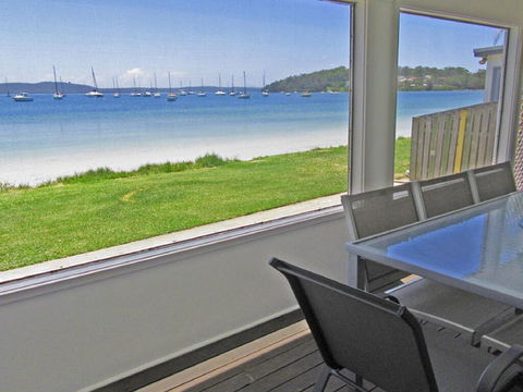 Casa Martins', 219 Foreshore Drive - Absolute Waterfront House - Accommodation Melbourne 0