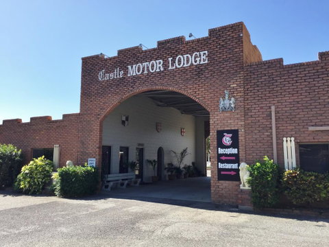 Castle Motor Lodge - Accommodation Melbourne 0