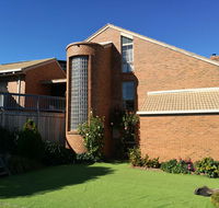 Castle stay at lakes entrance - Melbourne 4u
