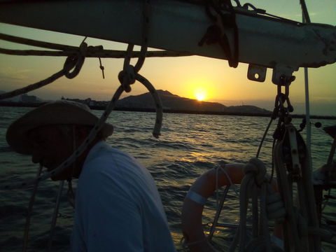 Casual Fare Sailing Charters Townsville - Ocean Living - Cruise - Accommodation Melbourne 2