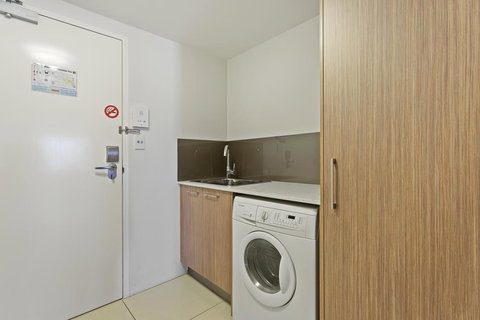 CBD Executive Apartments - Accommodation Melbourne 1