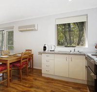 Cedar 6 - fully renovated apartment - Accommodation Melbourne