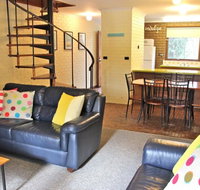 Cedar Holiday Units - Apartment 3 - Accommodation Melbourne