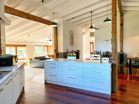 Cellar House - Melbourne 4u 2