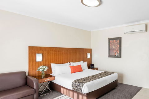 Central Motel & Apartments, Best Western Signature Collection - Accommodation Melbourne 2